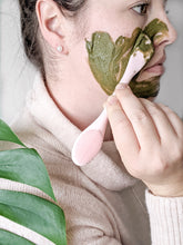 Load image into Gallery viewer, Face Mask Applicator & Exfoliator